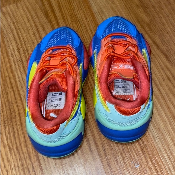 Puma - Picture 3 of 3